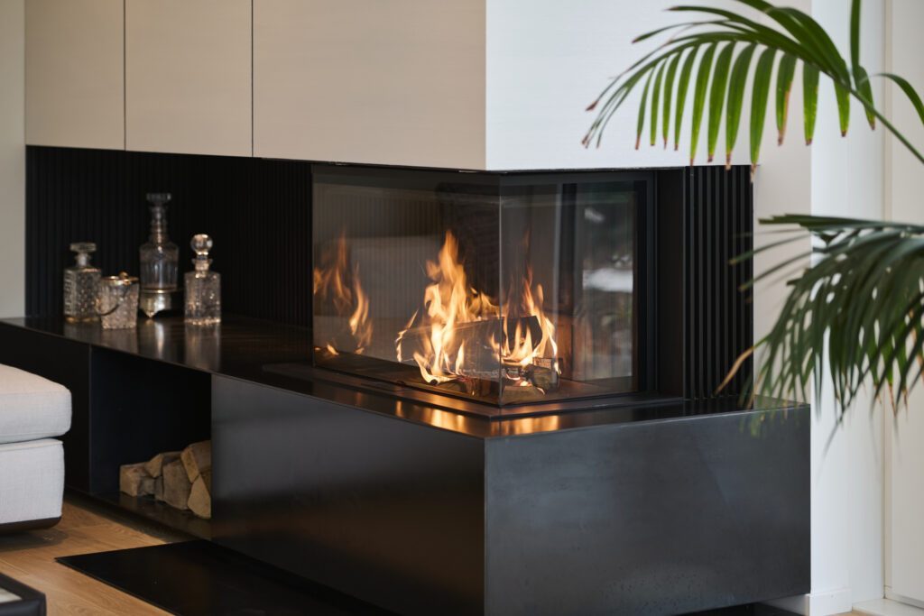 Chiemsee Öfen - Kalfire Holzofen mit Soundanlage