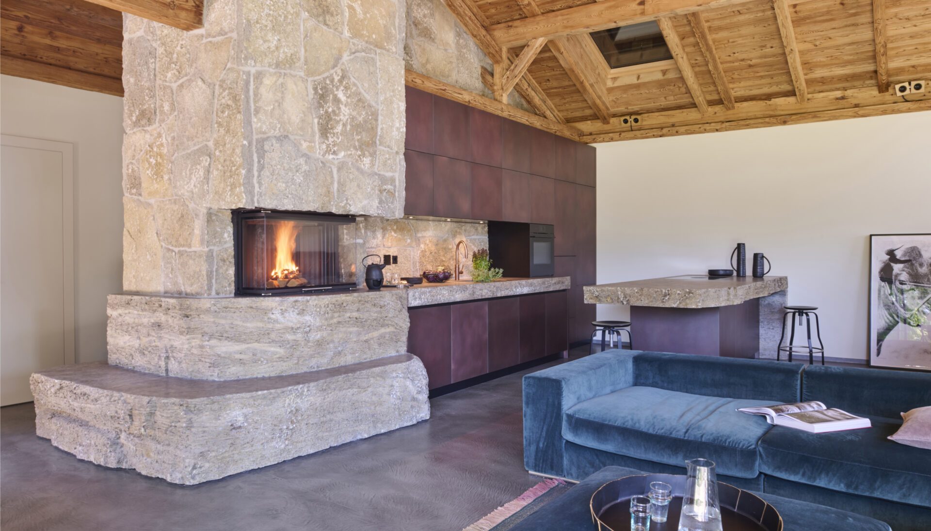 Chiemsee_Oefen_Rosenheim_Brunner_Heizkamin_Naturstein_Kueche_header