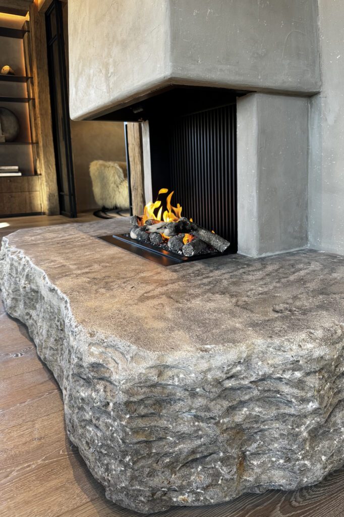 Chiemsee_oefen_kufstein_hotel_gaskamin_naturstein