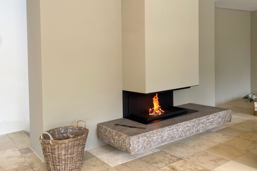 chiemsee_oefen_brunner_urfeuer_designkamin_header